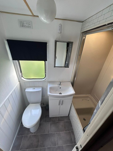GALAXY PERSEUS BATHROOM