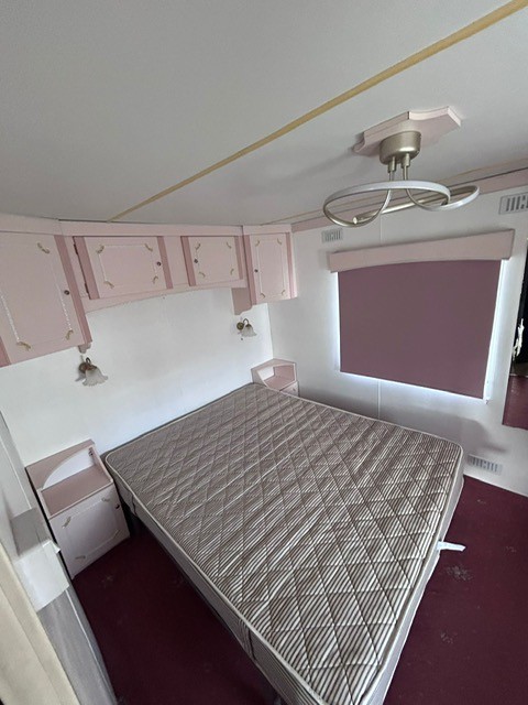 GALAXY PERSEUS MAIN BEDROOM